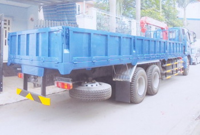 Xe tải 3 chân Thaco Auman C1400B/P255 gắn cẩu 3 tấn UNIC model URV343 | Giá ưu đãi cho khách hàng