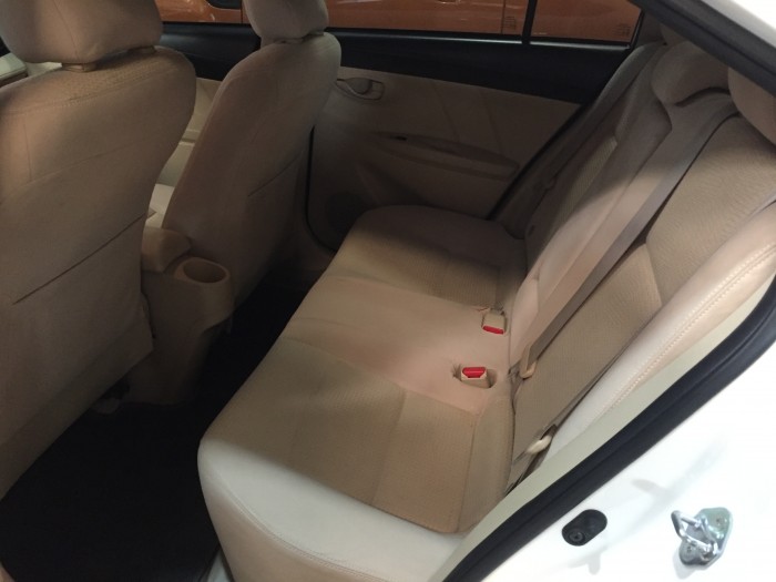 Bán Toyata Vios 1.5E sx 2017 màu trắng Tp