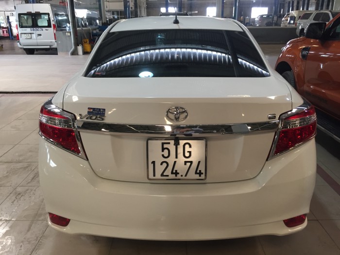 Bán Toyata Vios 1.5E sx 2017 màu trắng Tp