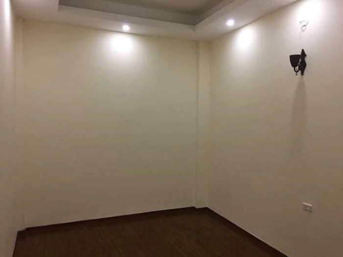 Bán nhà phố Hoa Bằng-Nguyễn Khang, 40m2, 5Tầng, 6PN. Giá 4.7tỷ!