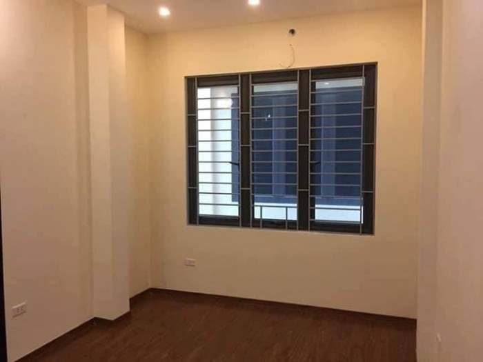 Bán nhà phố Hoa Bằng-Nguyễn Khang, 40m2, 5Tầng, 6PN. Giá 4.7tỷ!