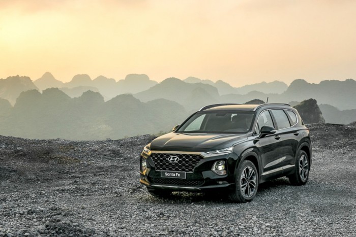 Santafe Premium 2019, Giao xe ngay trong tháng 4