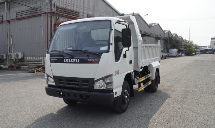 Ben ISUZU 2,5 khối tải trọng 1 tấn 9 giá tốt, hỗ trợ ngân hàng