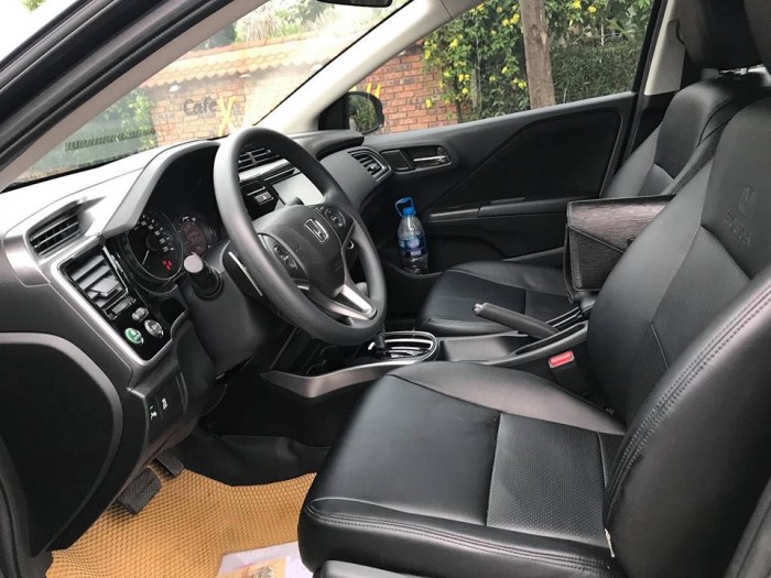 Honda City 2018 tự động xanh xe chính chủ đi 9000 km.