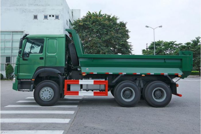 Thanh Lý Xe Ben SinoTruck  11 Khối Mới Đời 2016 Giá Siêu Rẻ - Xe Ben 11 Khối 3 Chân