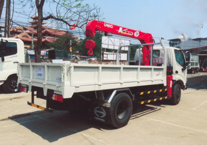 Xe tải 4 tấn HINO WU342L gắn cẩu 2 tấn UNIC model URV234 | Giá siêu khuyến mãi | Hỗ trợ khách hàng mua xe trả góp