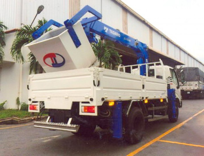 Xe tải 4 tấn HINO WU342L gắn cẩu 3 tấn TADANO model TM-ZE303MH | Giá rẻ nhất | Hỗ trợ khách hàng mua xe trả góp