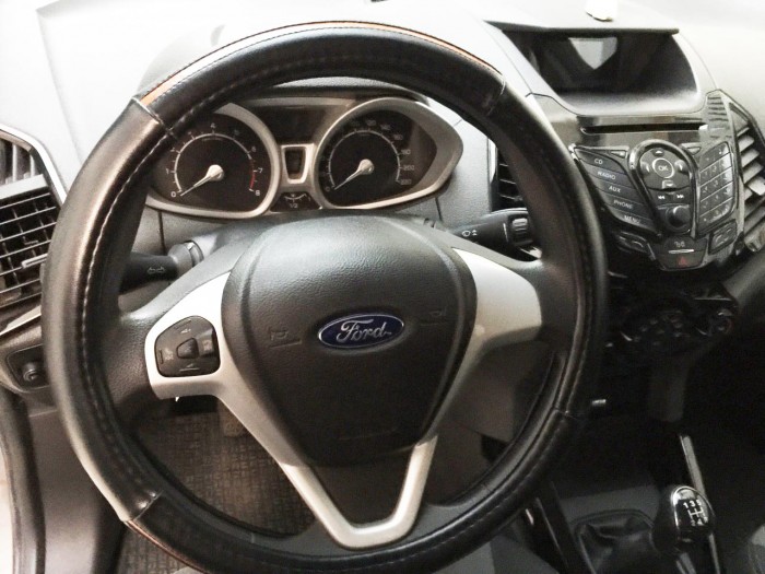 Cần tiền gấp bán Ford EcoSport 2015, số sàn, màu xám như mới