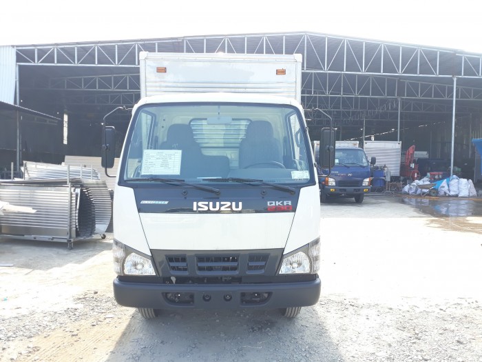 Isuzu tải 1.4 tấn thùng dài 3.6m chuyên vào thành phố