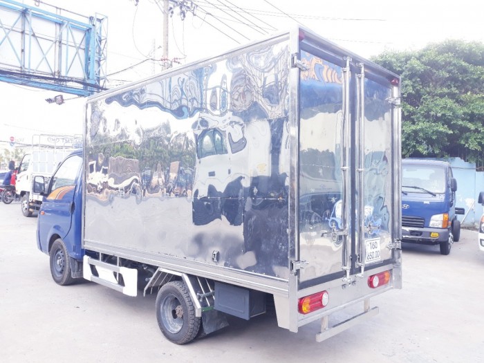 HYUNDAI tải 1.5 tấn thùng kín full INOX - vào thành phố- TRẢ GÓP