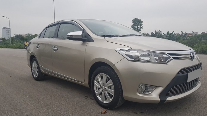 Bán Toyota Vios E 2017 Vàng cát zin cọp rất mới