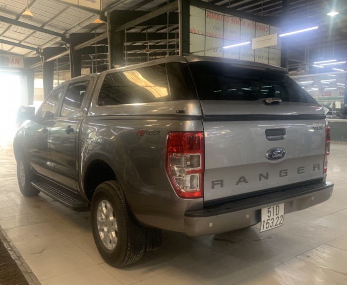 Bán Ford Ranger 01 cầu sx 2017 ghi vàng