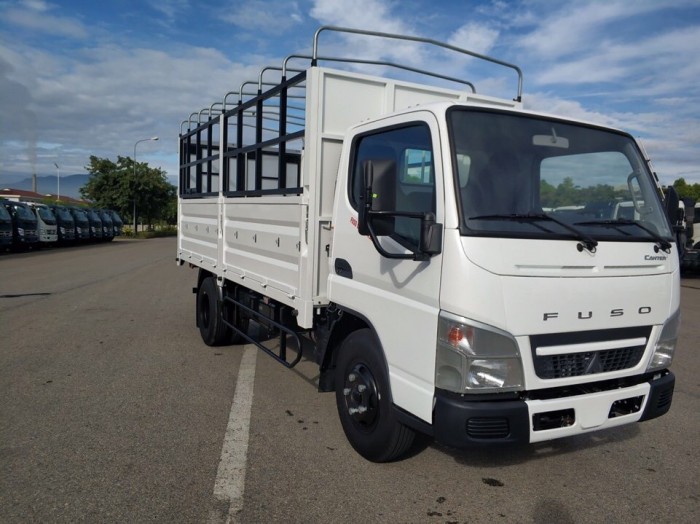 Xe tải Mitsubishi Fuso Canter 4.9