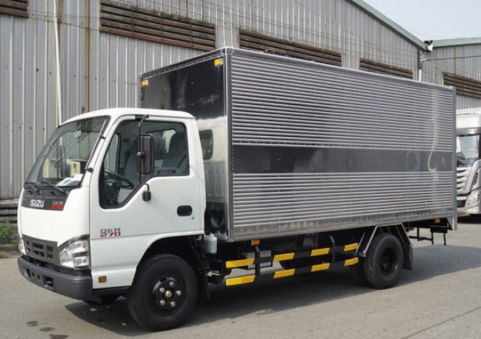 Xe tải Isuzu 1 tấn thùng kín QKR77FE4 giá 485 triệu (Giá lăn bánh)