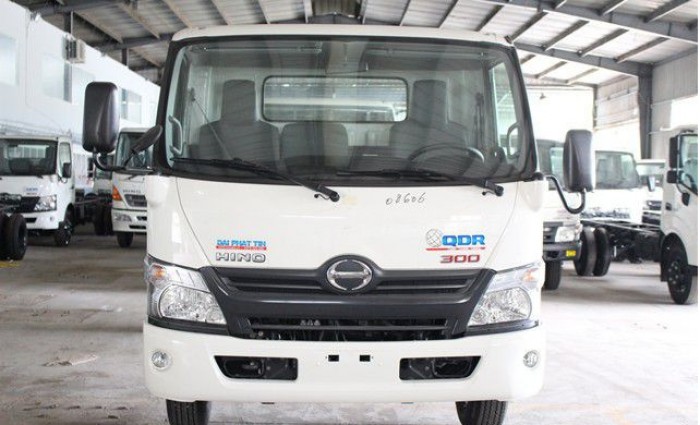 Bán xe tải hino 5 tấn lắp ráp xzu720l 2018 thùng 5m7