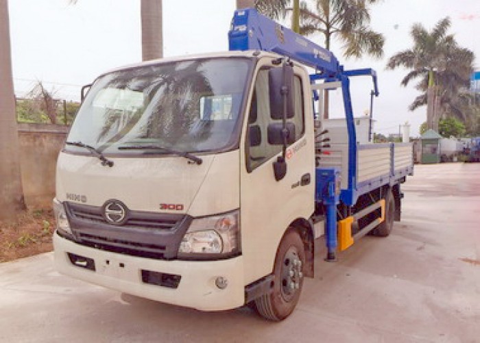 HINO XZU720L gắn cẩu 3 tấn TADANO model TM-ZE304MH | Giá siêu khuyến mãi | Hỗ trợ mua trả góp