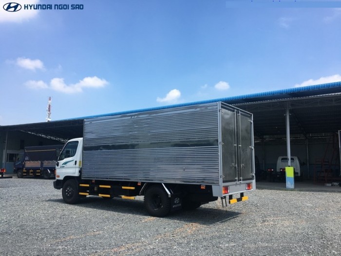 Xe tải Hyundai 7 tấn New mighty 110S giá mới giảm 20 triệu.