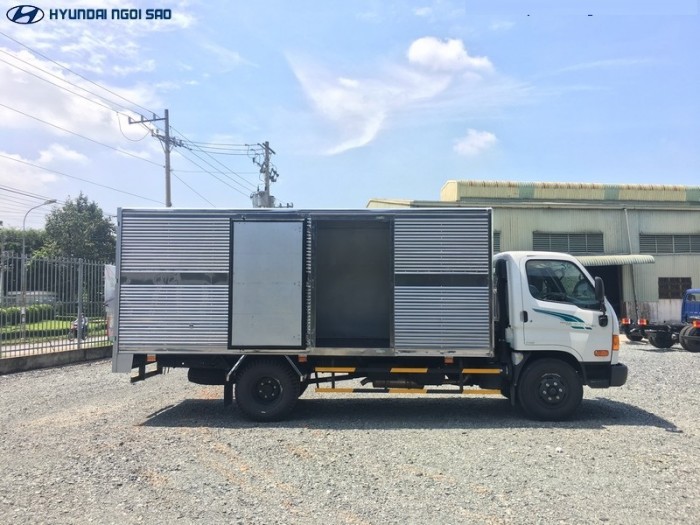 Xe tải Hyundai 7 tấn New mighty 110S giá mới giảm 20 triệu.