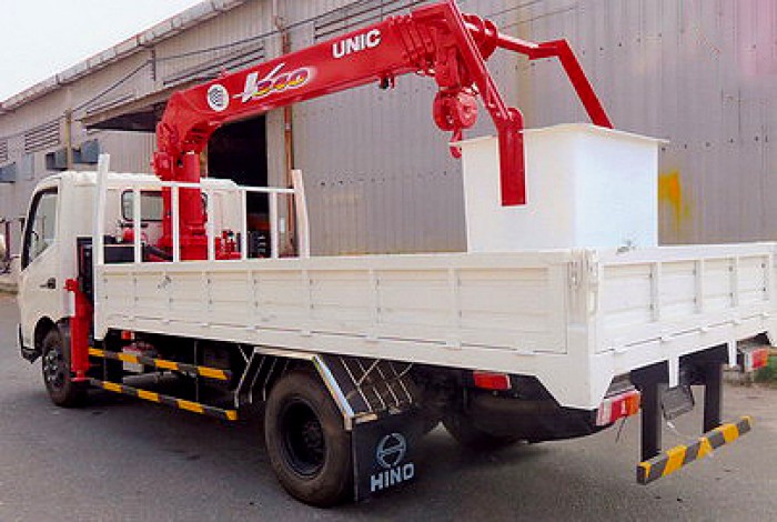 Xe tải 5 tấn HINO XZU72L gắn cẩu 3 tấn UNIC model URV345 | Khuyến mãi thuế trước bạ 2% giá trị xe