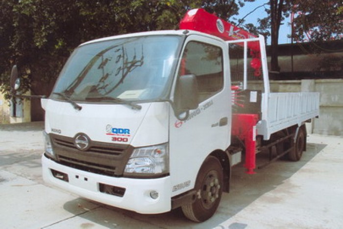 HINO XZU730L gắn cẩu 3 tấn UNIC model URV343 | Giá siêu khuyến mãi | Trả trước 10% giao xe ngay