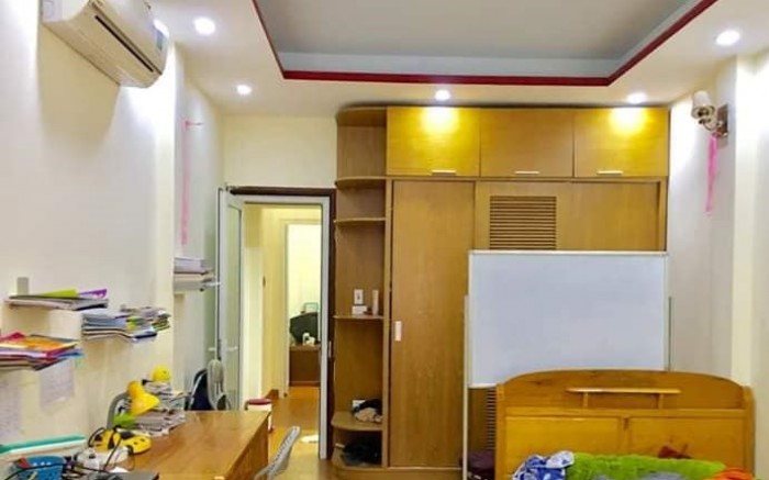 Nhà siêu VIP, cực đẹp 45m2, 3 tầng, 4.6 tỷ, phố Văn Cao. Ba Đình.