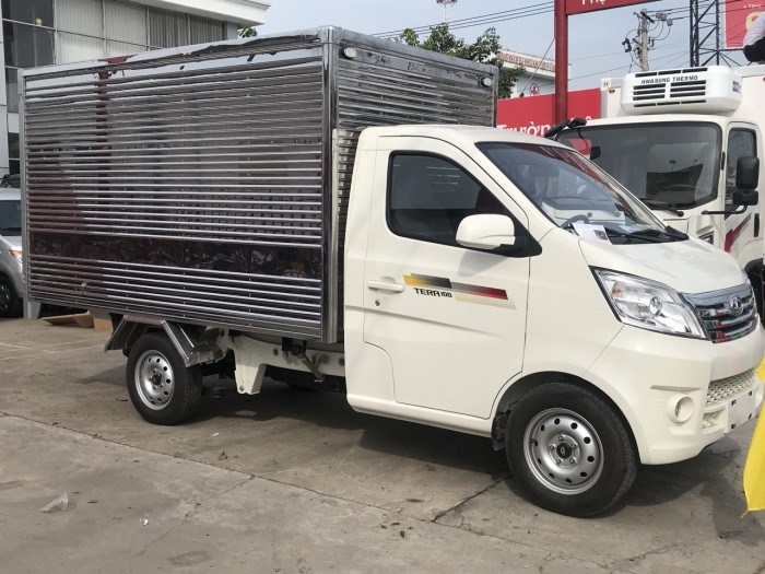 Xe tải 990kg Tera100 thùng kín