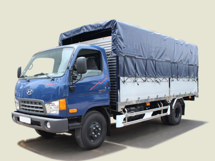 Xe tải Hyundai 6T9 thùng mui bạt Mighty HD700, thùng dài 5m, giao xe ngay