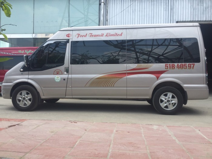 Bán Ford Transit sx 2018 màu ghi vàng full option