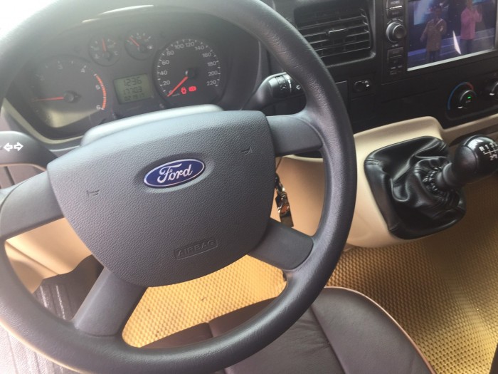 Bán Ford Transit sx 2018 màu ghi vàng full option