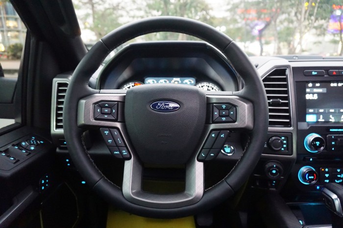 Ford F150 Limidted Màu Đen Full options Model 2019 Mới nhất Vn