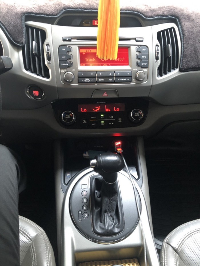 Bán Sportage 2013, màu trắng, đúng chất, biển TP, giá TL, hổ trợ góp