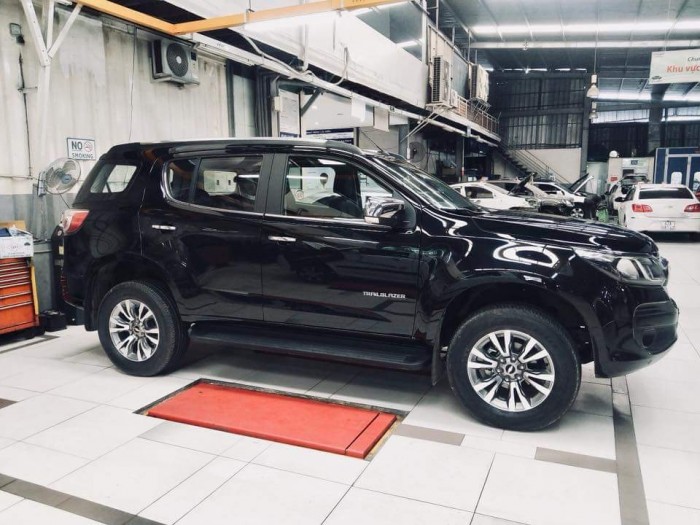 Chevrolet Trailblazer chỉ 200 triệu lấy xe