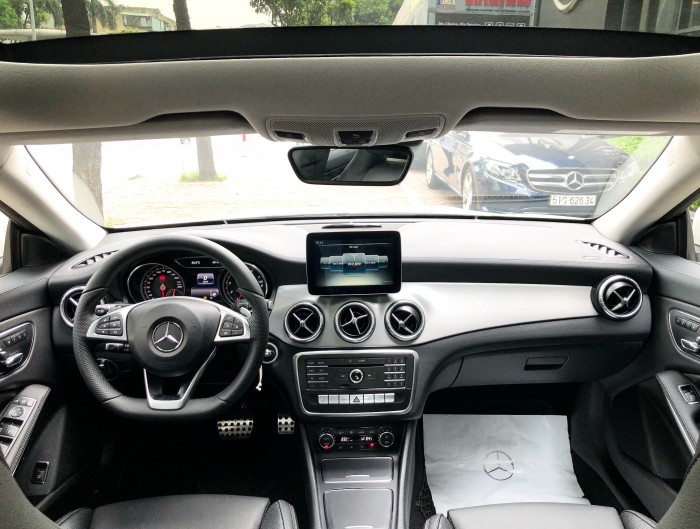Bán Mercedes CLA250 2019 cũ chính chủ chạy lướt giá tốt