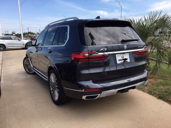 Bán BMW X7 XDrive40i 3.0 sản xuất 2019 ,nhập mỹ,mới 100%,giá tốt.