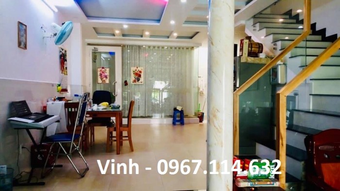 Bán gấp nhà hẻm Quang Trung, Quận Gò Vấp, 3 tầng chỉ 3.45 tỷ