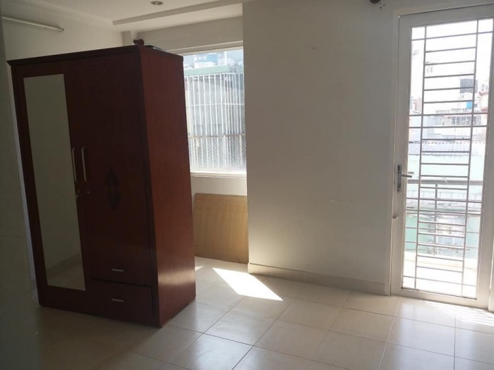 Bán nhà Thích Quảng Đức 80m ngang 4,5 chỉ có 5,4 tỷ