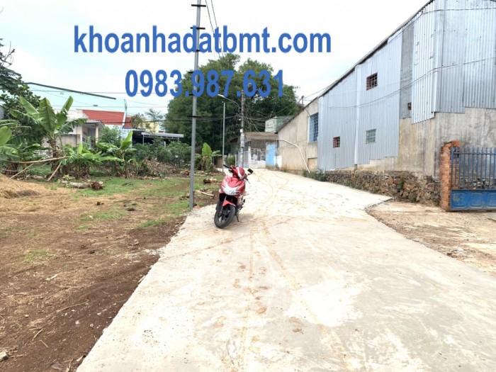 Bán Nhà Thổ cư mặt tiền Nayder,10*30m,view đẹp,gần Amajhao,gần siêu Thị Coomart