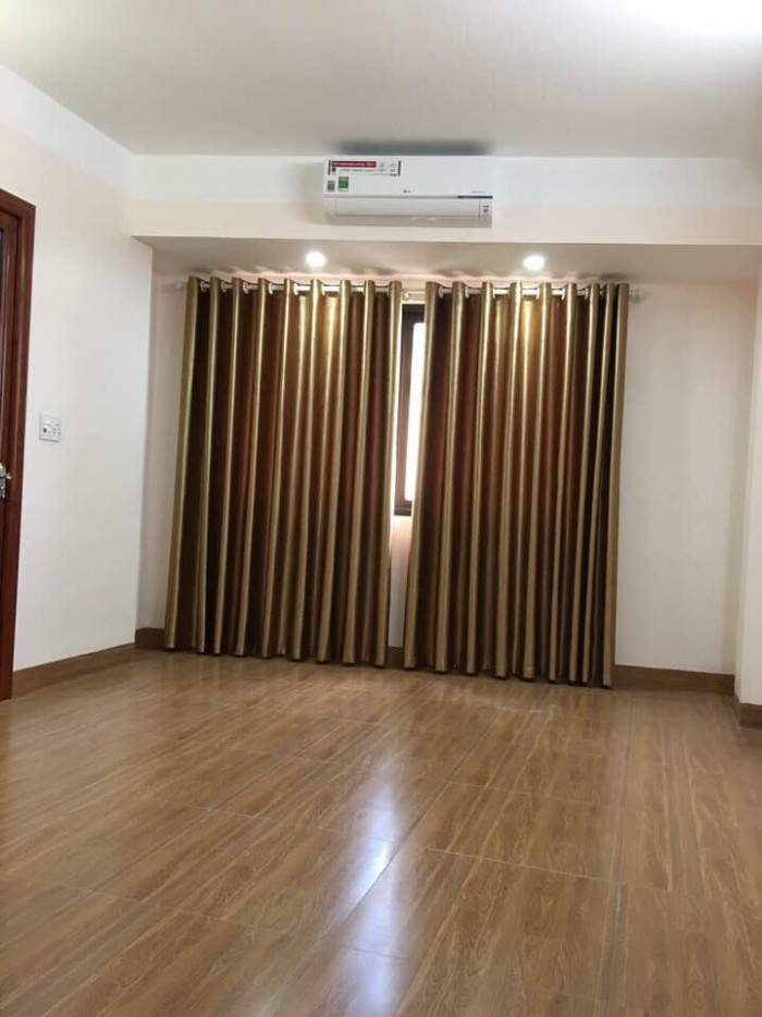 Bán nhà phố Hoàng Hoa Thám quận Tây Hồ, 35m2