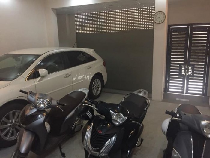 Nhà lô mặt ngõ Oto, KD tốt, 65m2, Láng Hạ, Đống Đa, 9 tỷ,
