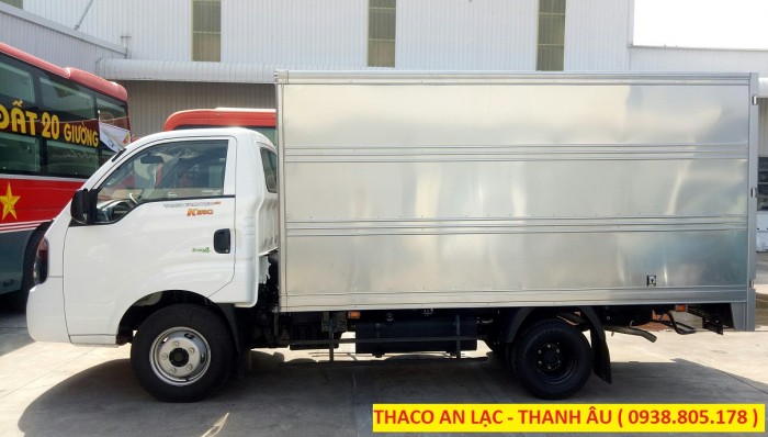 Xe tải Kia K250 thùng kín/mui bạt tải trọng 2,49 tấn lưu thông thành phố