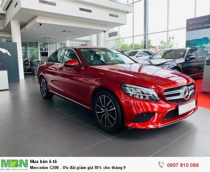 Mercedes C200 - Ưu đãi giảm giá 10% cho tháng 9