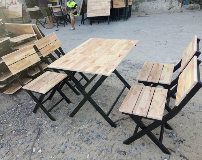 Nhận đóng bàn ghế quán nhậu chân sắt mặt gỗ làm tại xưởng sản xuất HGH 8277889