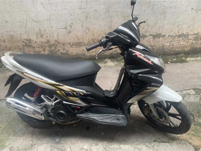 xe suzuki hayate màu trang ngay chủ tphcm