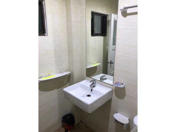 cần sang gấp khách sạn ( có % cho ace MG)