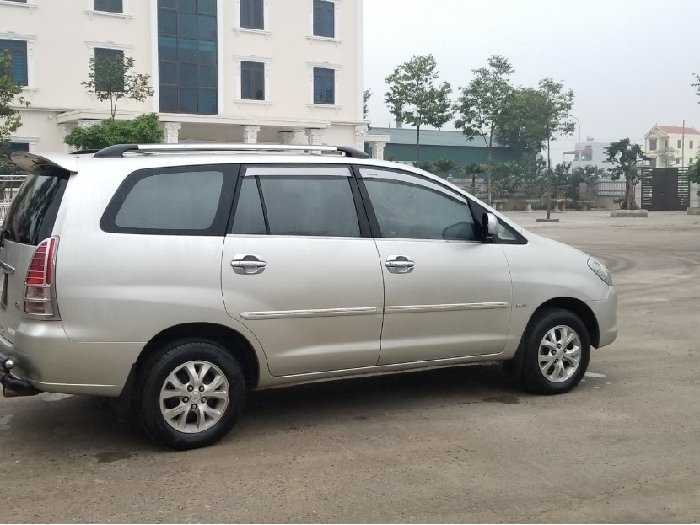 Innova 2008.kia 2009