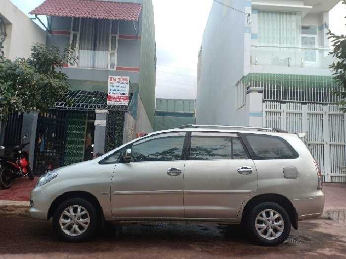 Innova 2008.kia 2009