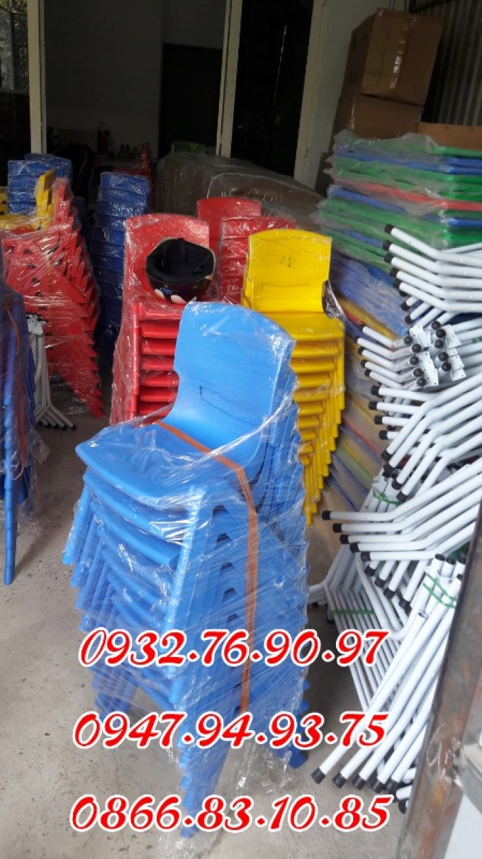 Ghế nhựa đúc nhập khẩu giá rẻ cho trường mầm non2