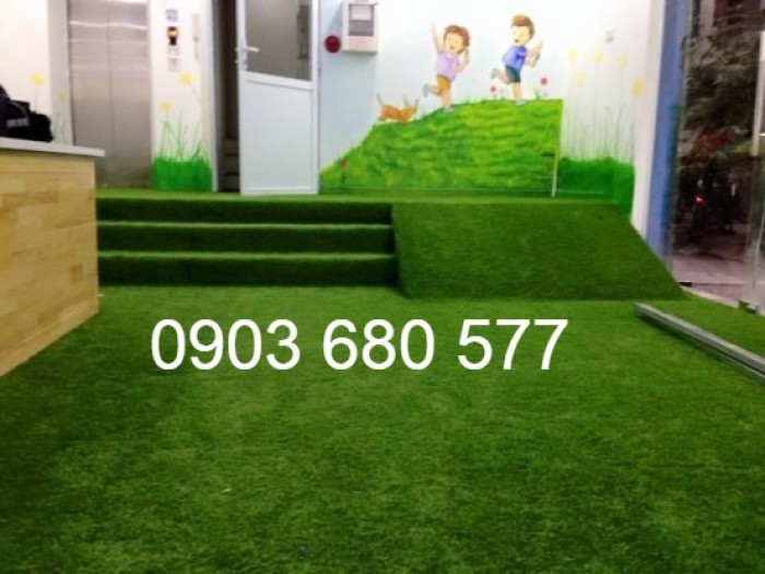 Chuyên nhận cung cấp thảm cỏ nhân tạo trang trí cho trường mầm non, sân chơi trẻ em, sân bóng đá4