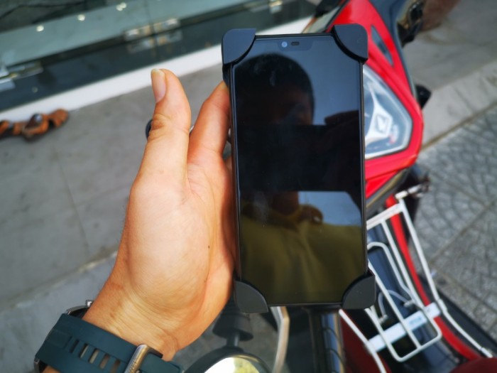 Giá Đỡ Kiêm Sạc 2 Trong 1 Trên Xe Máy-MSN181359