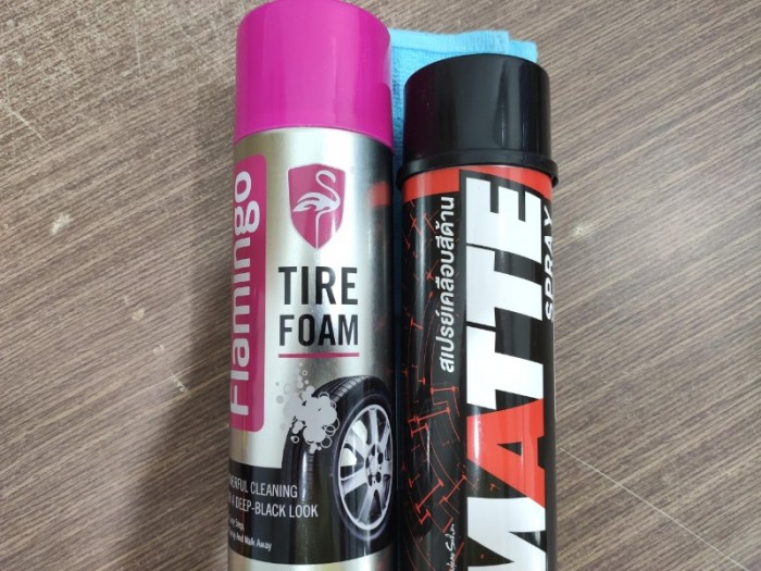 Combo Làm Sạch Lốp Dưỡng Nhựa Nhám Lube71 Matte Flamingo TIRE Kèm Khăn